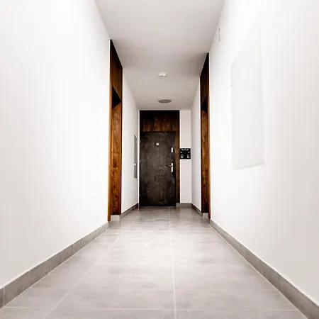 Hop & Lulu Premium Apartament *